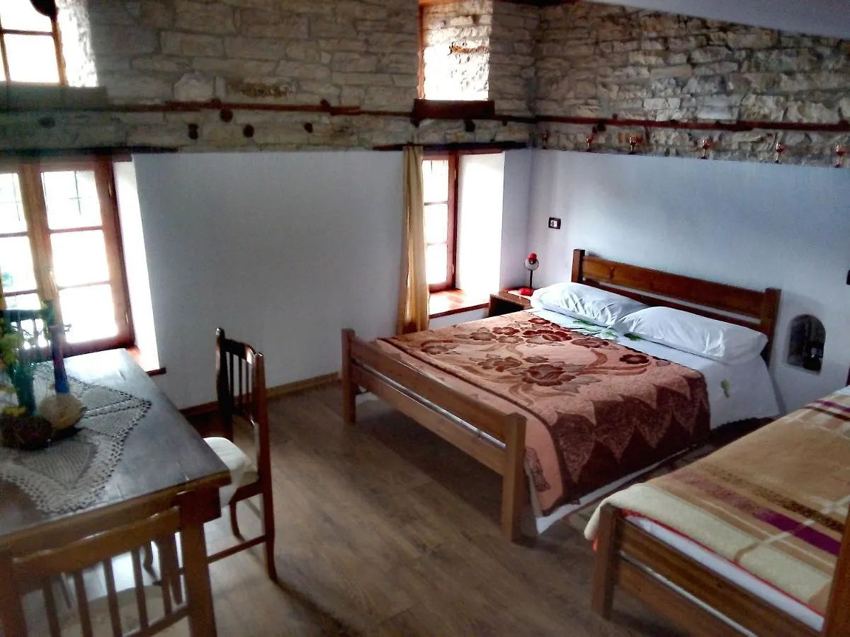 Gasthof Ruols Guesthouse Gjirokastër