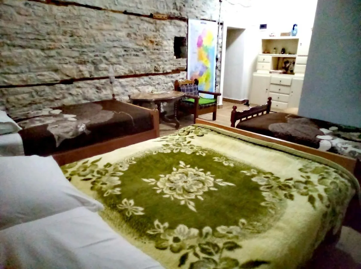 Gasthof Ruols Guesthouse Gjirokastër